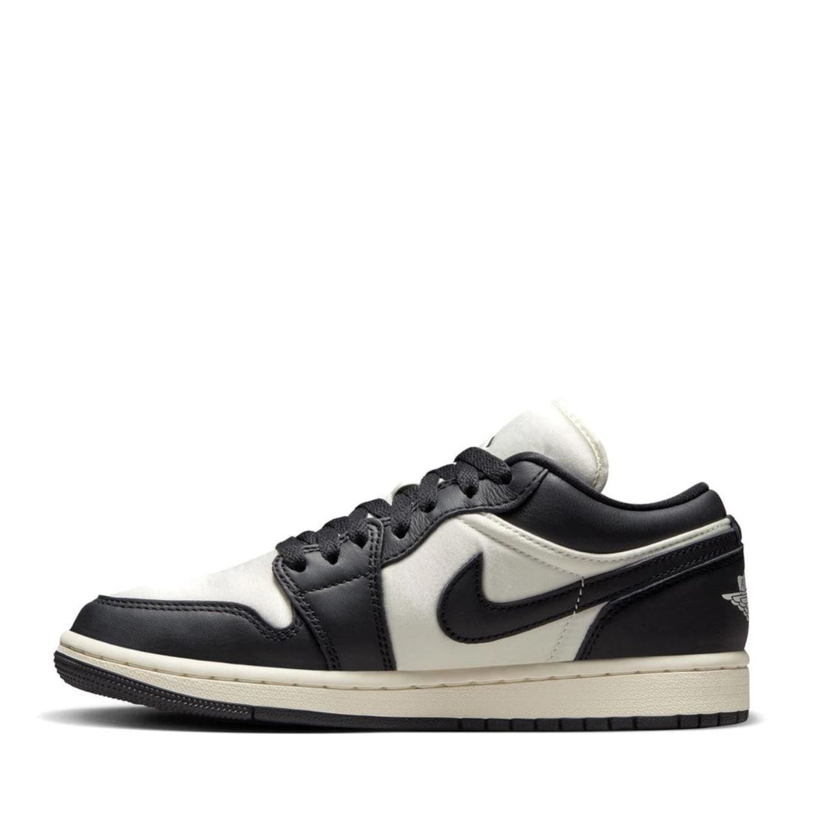 Giày Air Jordan 1 Low SE ‘Vintage Panda’ FB9893-101