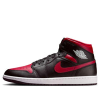 Giày Air Jordan 1 Mid ‘Bred’ DQ8426-067