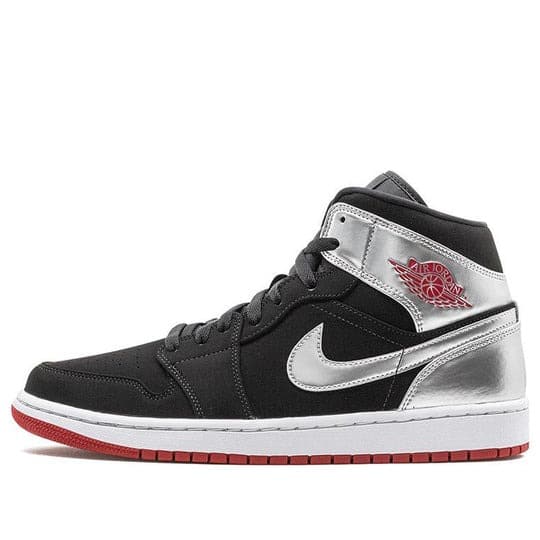 Giày Air Jordan 1 Mid Johnny Kilroy 554724-057