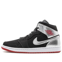 Giày Air Jordan 1 Mid Johnny Kilroy 554724-057