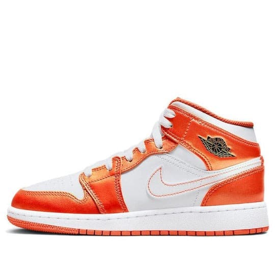Giày Air Jordan 1 Mid SE ‘White Orange’ (GS) DM4228-800
