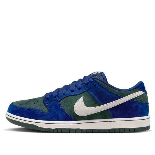 Giày Nike Dunk Low SB ‘Deep Royal Vintage Green’ HF3704-400