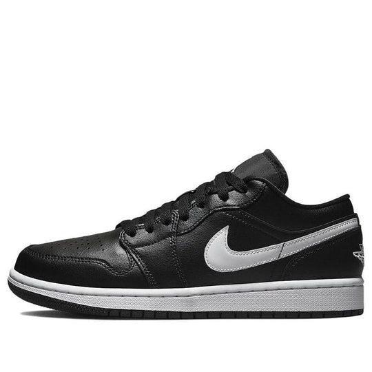 Giày (WMNS) Air Jordan 1 Low ‘Black White’ DV0990-001