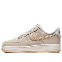 Giày (WMNS) Nike Air Force 1 ’07 SE ‘Sanddrift Fleece’ DQ7583-001