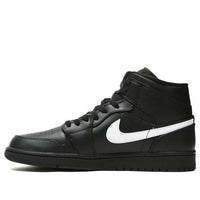 Giày nam Air Jordan 1 Mid Black White 554724-049